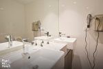 10 Eagle St - Image 4